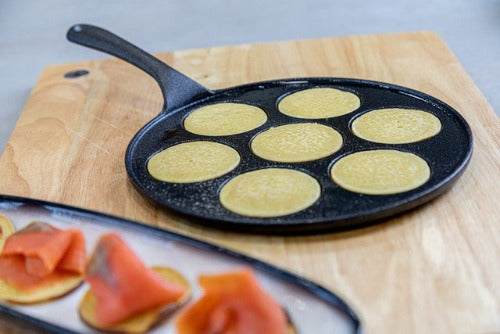 KitchenCraft Cast Iron 7 Hole Blini & Pancake Pan (k09d)