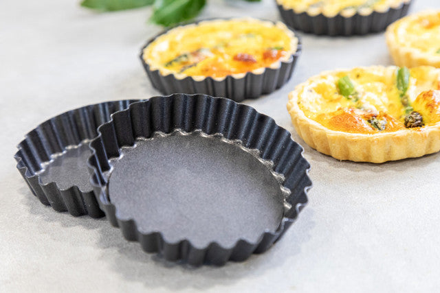 Dexam Non-Stick Loose Base Mini Fluted Tart Tin, 10cm x 2cm