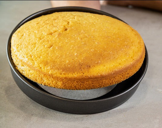 Masterclass Round Sandwich/Pie Tin, Non-Stick, 23cm