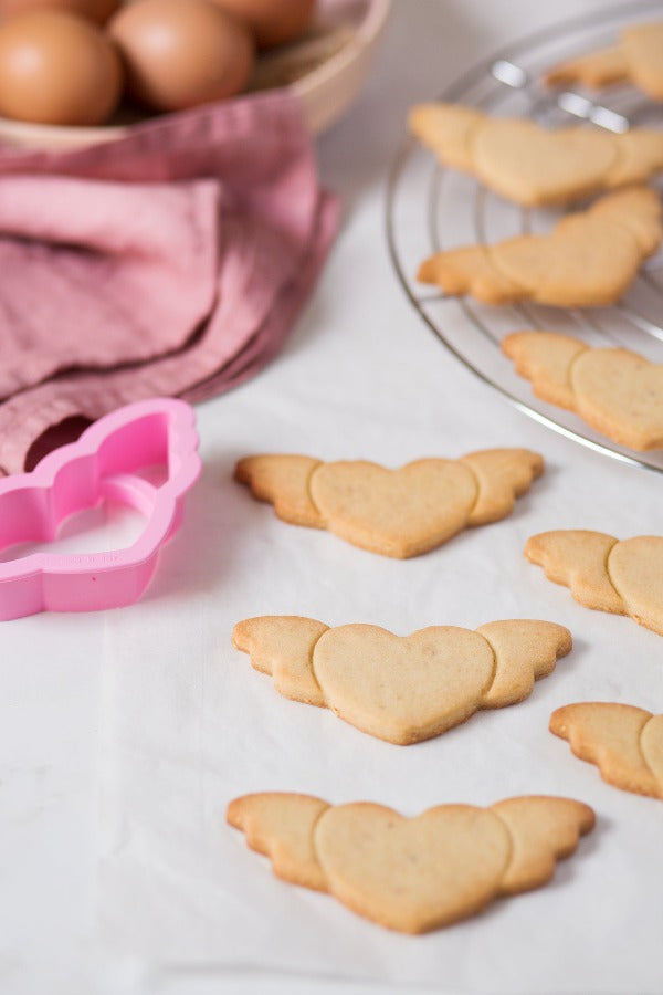 Love Heart Cookie Cutters, Set Of 2 (D063)