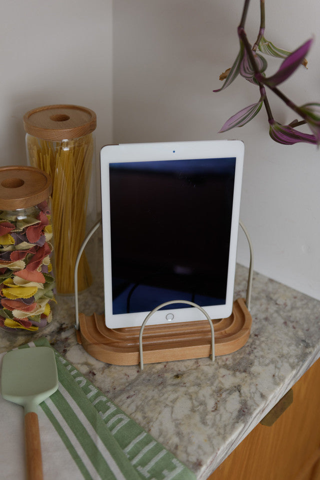 KitchenCraft Idilica Beechwood Cookbook Stand